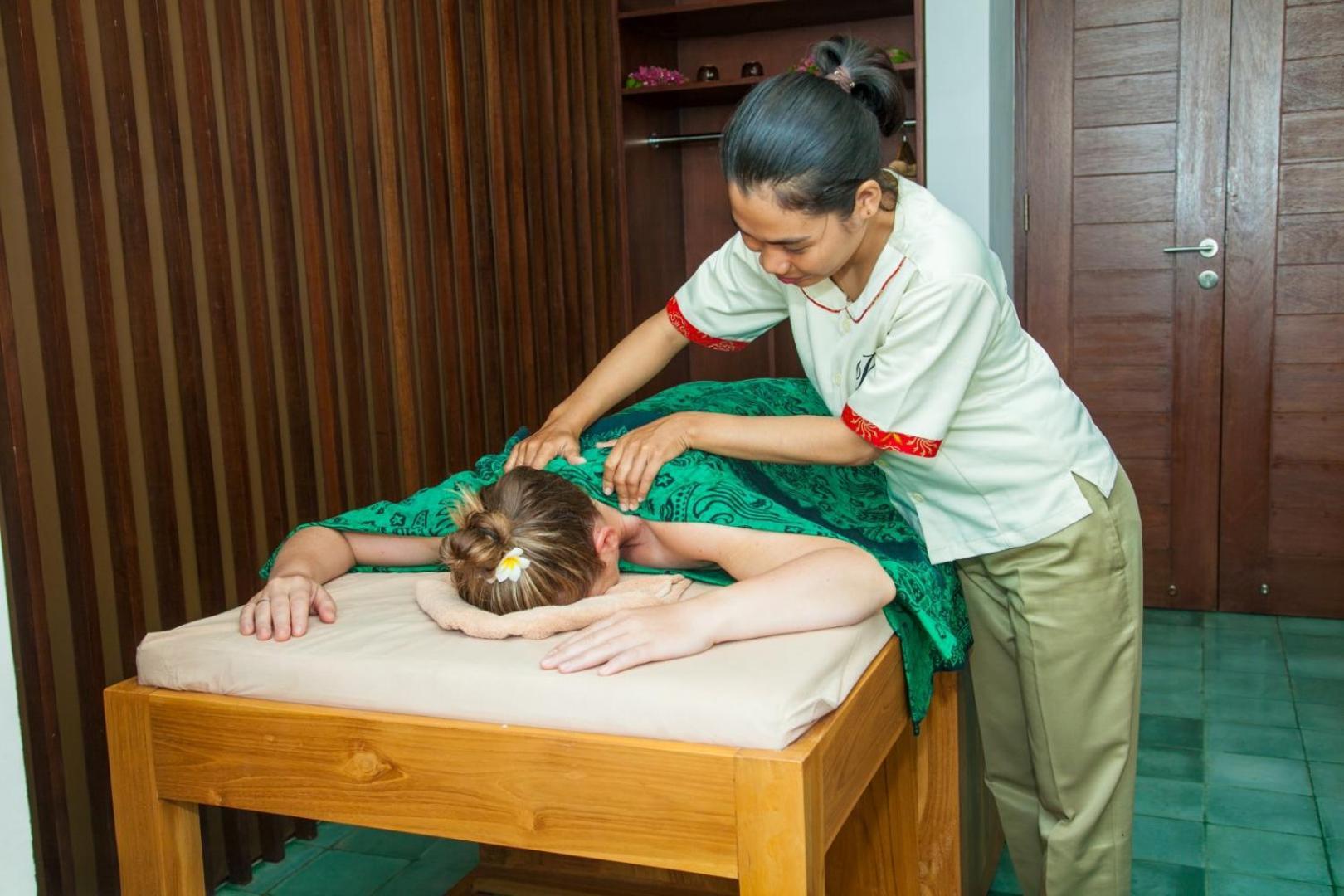 Rajavilla Lombok Resort - Seaside Serenity Senggigi Ngoại thất bức ảnh