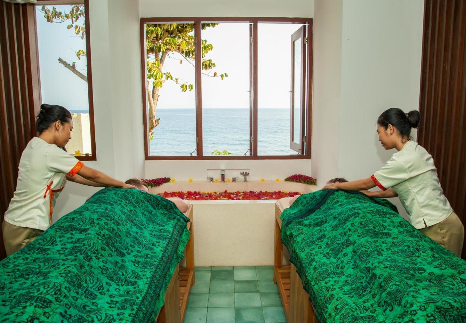 Rajavilla Lombok Resort - Seaside Serenity Senggigi Ngoại thất bức ảnh